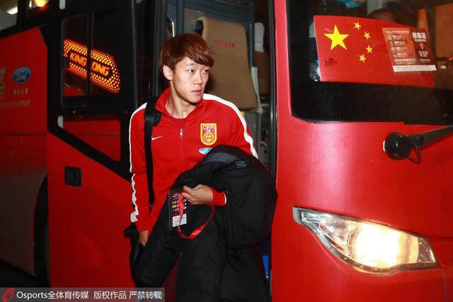 万龙殿的统领被对方的理直气壮气的脸色铁青，怒道：战前的情报收集工作。